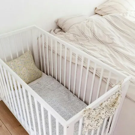 With Tranquility And Space For Play Hébergement de vacances *