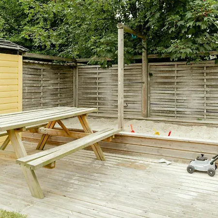 Tatil Evi With Tranquility And Space For Play Gedser